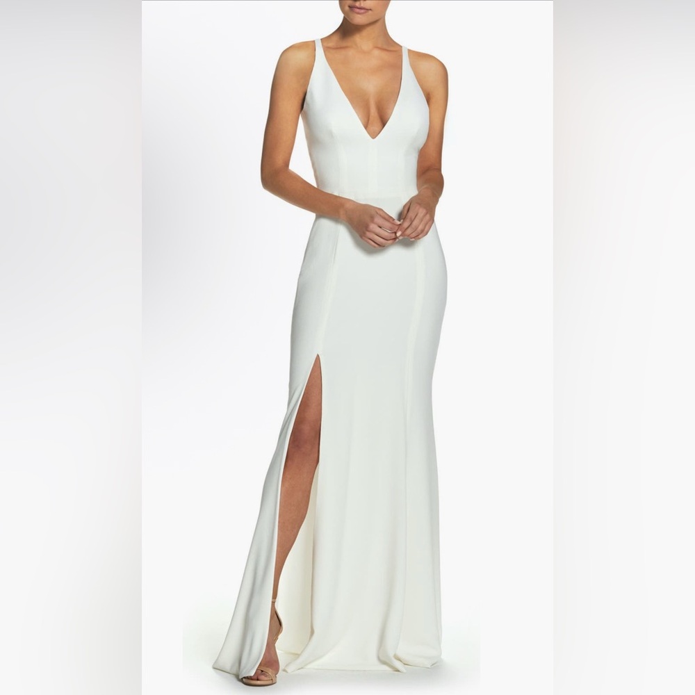 Dress the Population Iris Slit Crepe Gown in White Size Medium